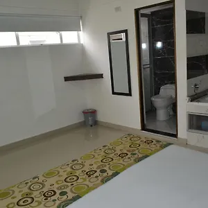 Hotel económico Punto Dos Suites, Medellín